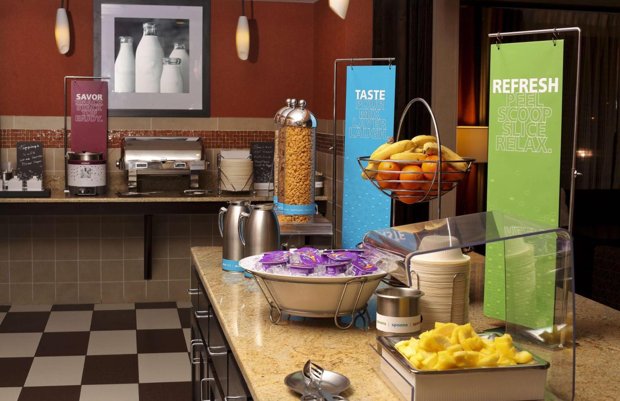 Hampton Inn & Suites Fargo Medical Center Buitenkant foto